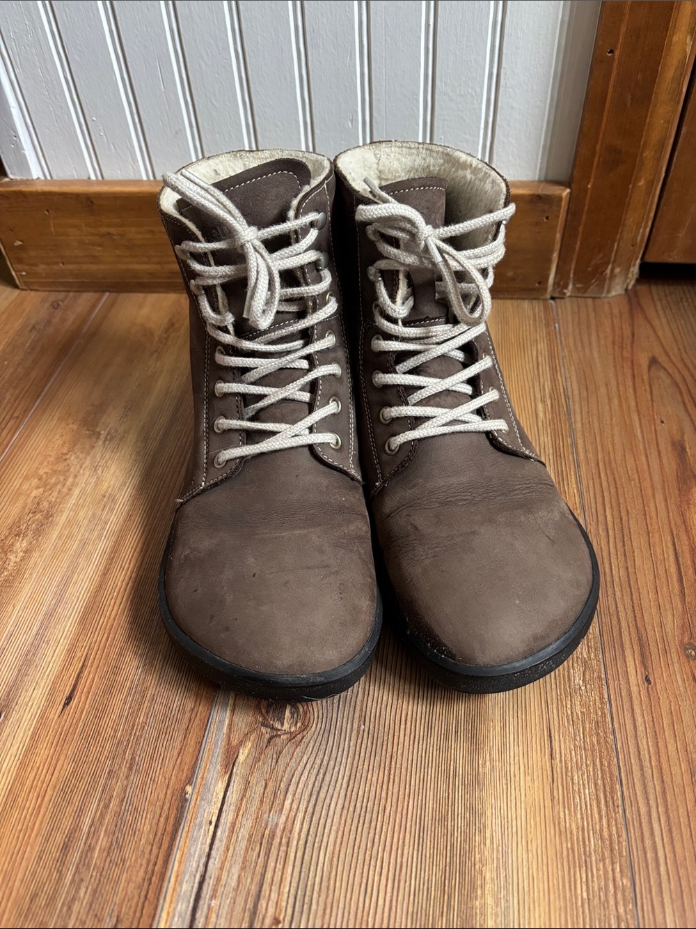 Be Lenka Brown Lace-Up Winter Boots